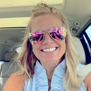 Meet your Posher, Abby